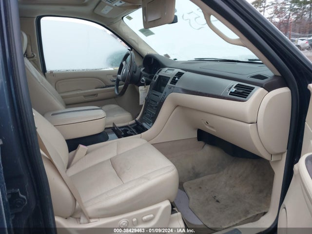 2007 CADILLAC ESCALADE ESV STANDARD VIN: 1GYFK66877R412775