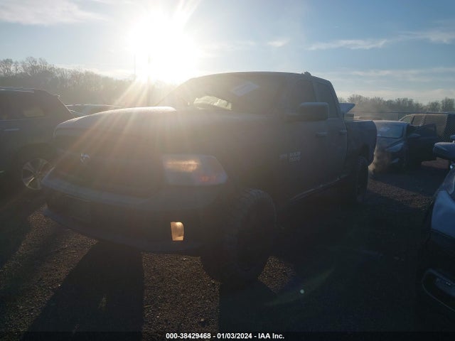 RAM 1500 Express Quad Cab 4x4 6'4 Box 2017 1C6RR7FT6HS767933 Image 2
