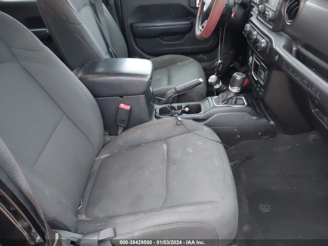 1C4HJXDN5LW154218 Jeep Wrangler Unlimited Sport 4x4