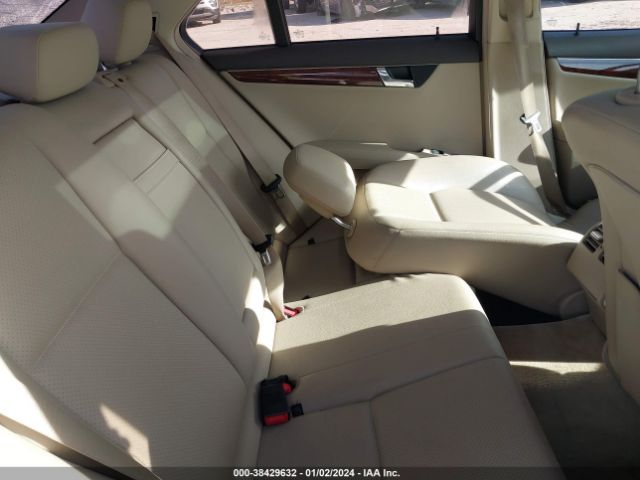 2011 MERCEDES-BENZ C 300 WDDGF8BB6BR177621 Photo 7
