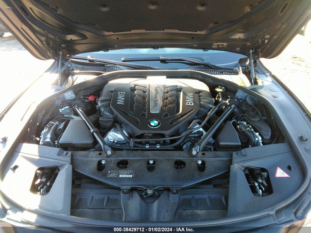 BMW 750li Xdrive 2015 WBAYF8C56FD655091 Image 10