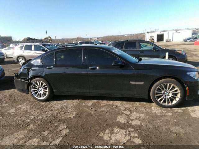 BMW 750li Xdrive 2015 WBAYF8C56FD655091 Image 14