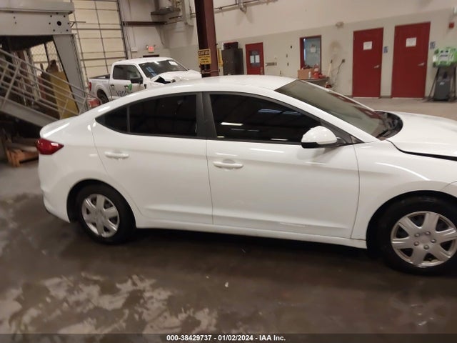 2018 HYUNDAI ELANTRA SE VIN: 5NPD74LF3JH294793