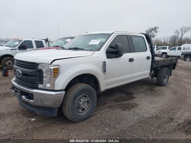 Ford F-250 Xl 2018 1FD7W2BT6JEC10067 Image 2