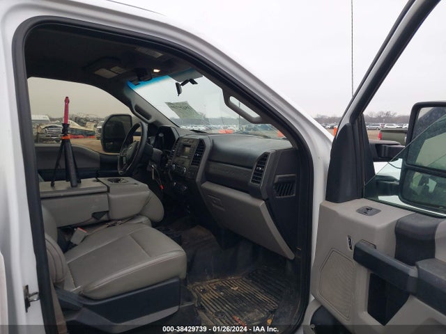 Ford F-250 Xl 2018 1FD7W2BT6JEC10067 Image 5