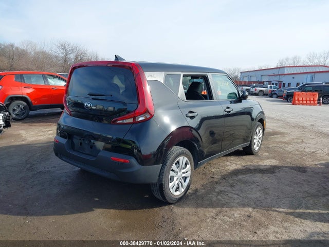 KIA SOUL LX 2020 KNDJ23AU1L7123514 Image 4