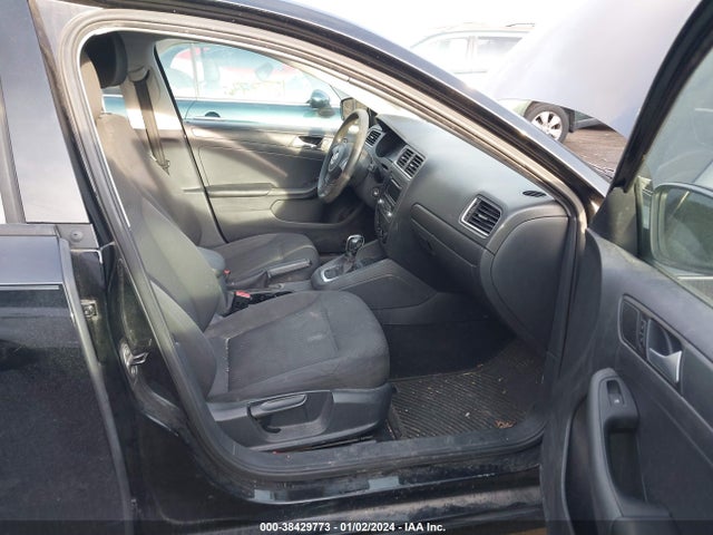 2014 VOLKSWAGEN JETTA 2.0L S VIN: 3VW2K7AJ5EM394244