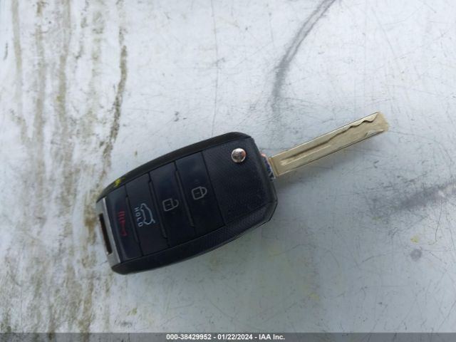 KNDJN2A28G7857072 KIA Soul