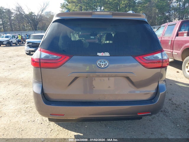2020 TOYOTA SIENNA XLE VIN: 5TDYZ3DC9LS068569