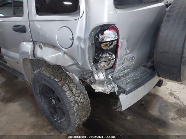 2006 JEEP LIBERTY LIMITED EDITION VIN: 1J4GL58KX6W201137