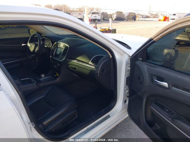 2C3CCAEG8JH159558 Chrysler 300 Limited