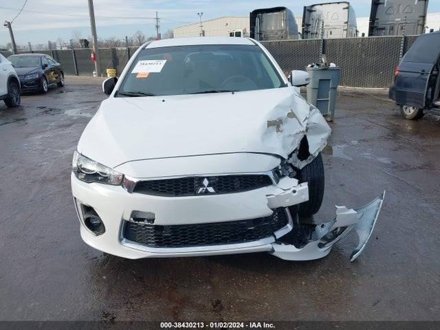 Mitsubishi LANCER ES 2016 JA32U2FU8GU010568 Image 13