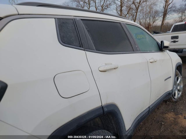 Jeep Compass Latitude 4x4 2018 3C4NJDBB6JT231773 Image 14