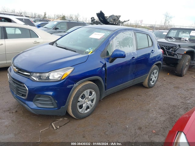 Chevrolet TRAX LS 2017 3GNCJKSB3HL218007 Image 2