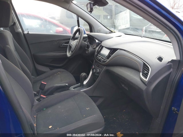 Chevrolet TRAX LS 2017 3GNCJKSB3HL218007 Image 5