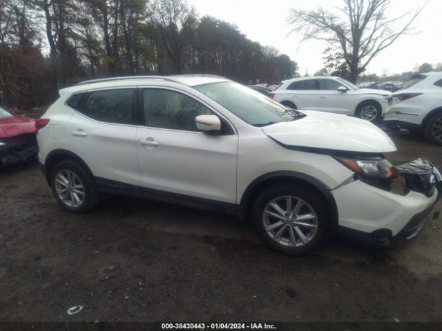 JN1BJ1CR8JW203113 Nissan Rogue Sport Sv