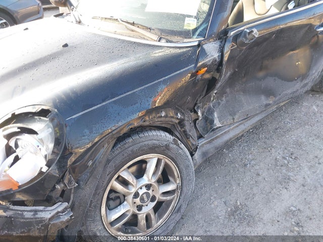 2011 MINI COOPER WMWSU3C55BT096681 Photo 5