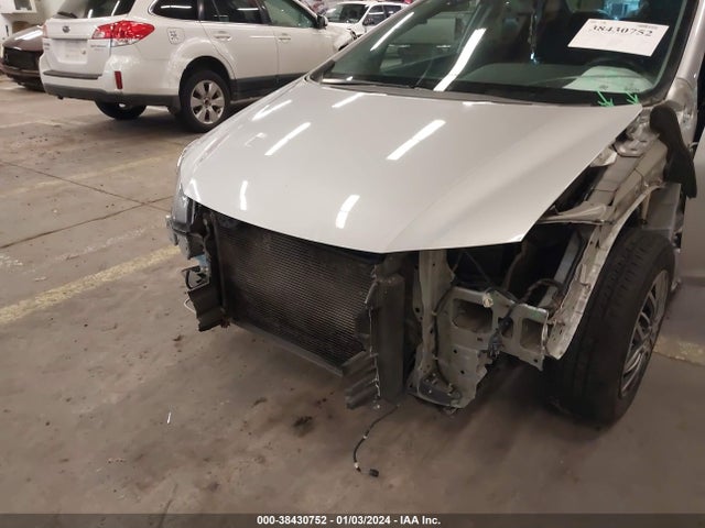 2014 HONDA CIVIC LX VIN: 19XFB2F56EE235388