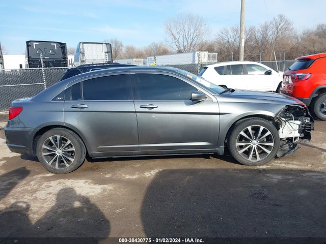 Aukcja sprzedaży 2013 Chrysler 200 Limited, vin: 1C3CCBCGXDN577625, numer aukcji: 38430775
