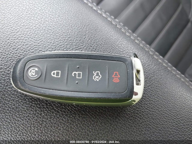 Ford Escape Titanium 2017 1FMCU0JD3HUE32133 Image 11