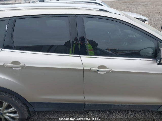 Ford Escape Titanium 2017 1FMCU0JD3HUE32133 Image 13