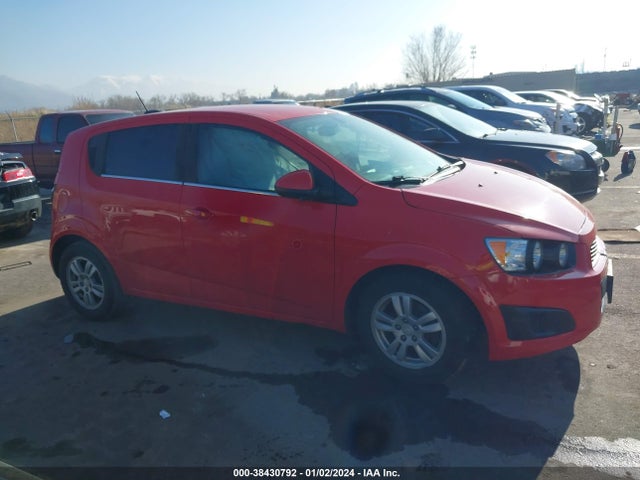 Chevrolet Sonic Lt Auto 2016 1G1JC6SBXG4185814 Image 13