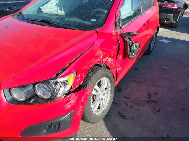 Chevrolet Sonic Lt Auto 2016 1G1JC6SBXG4185814 Image 6