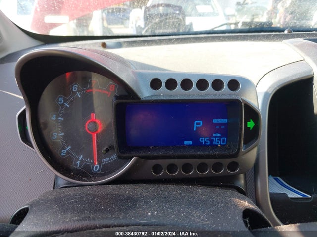 Chevrolet Sonic Lt Auto 2016 1G1JC6SBXG4185814 Image 7