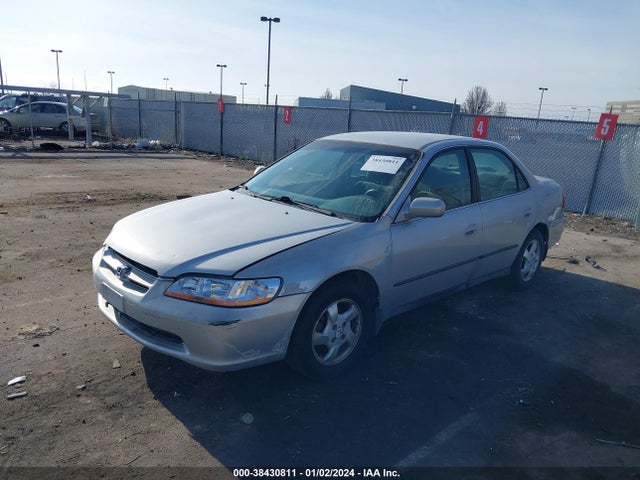 2000 HONDA ACCORD 2.3 LX VIN: JHMCG564XYC007496