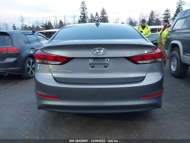 2018 HYUNDAI ELANTRA SEL VIN: 5NPD84LF6JH367622