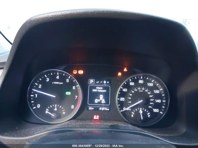 2018 HYUNDAI ELANTRA SEL VIN: 5NPD84LF6JH367622