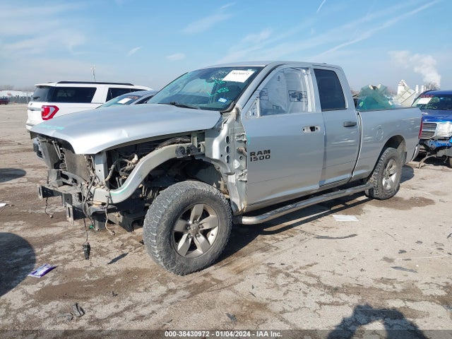 1C6RR7FT7JS293562 RAM 1500 Tradesman Quad Cab 4x4 6'4 Box