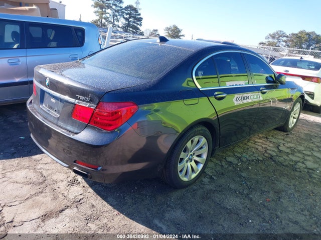 2011 BMW 750I VIN: WBAKA8C51BCY36376