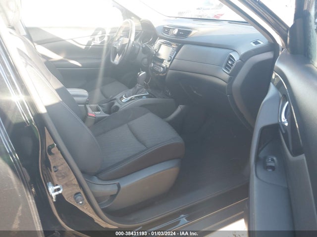 2018 NISSAN ROGUE SV VIN: JN8AT2MV8JW343901