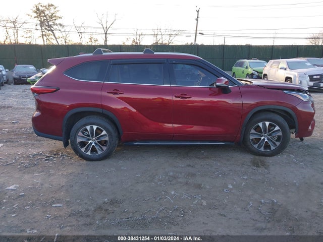 Toyota Highlander Xle 2021 5TDHZRBH8MS116601 Image 13