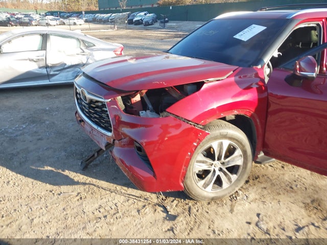 Toyota Highlander Xle 2021 5TDHZRBH8MS116601 Image 6