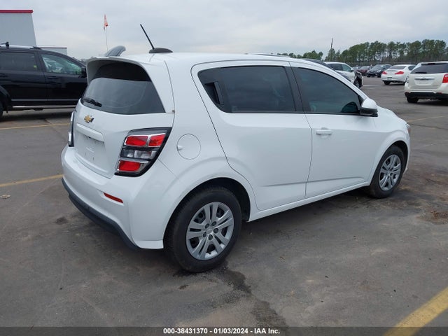 Chevrolet Sonic Lt Auto 2018 1G1JG6SH2J4109486 Image 4