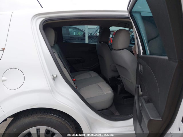 Chevrolet Sonic Lt Auto 2018 1G1JG6SH2J4109486 Image 8