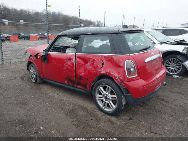 2012 MINI COOPER WMWSU3C52CT184704 Photo 2