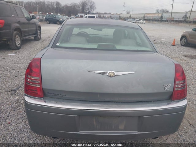 2006 CHRYSLER 300 C VIN: 2C3KA63H36H272383