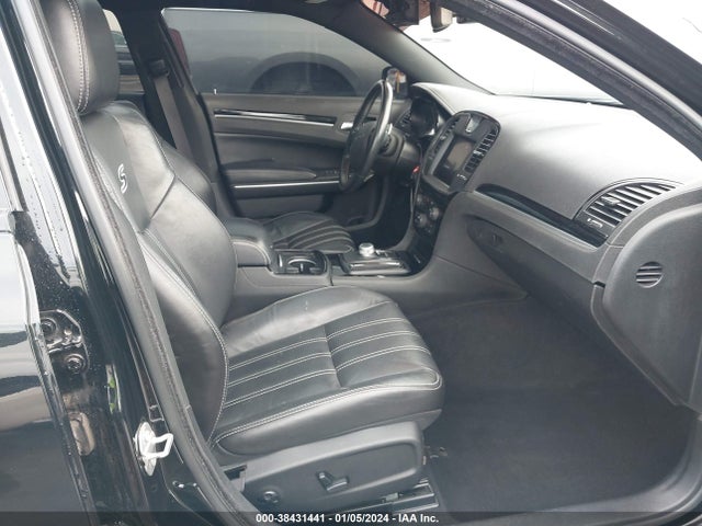 Chrysler 300 300s 2019 2C3CCABG2KH690731 Image 5