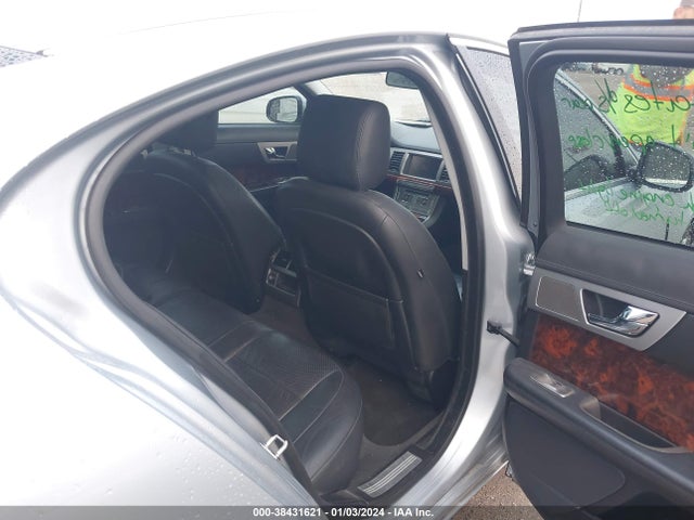 2010 JAGUAR XF SAJWA0GBXALR76531 Photo 7