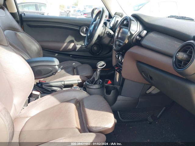 2015 MINI HARDTOP WMWXM5C5XF3A58325 Photo 4