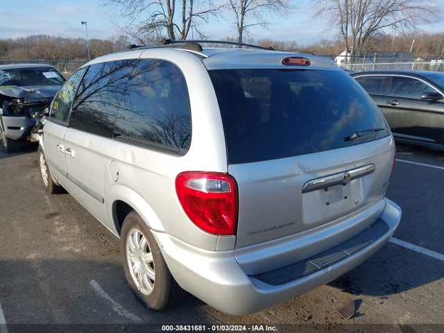 2005 CHRYSLER TOWN & COUNTRY VIN: 1C4GP45R85B366857