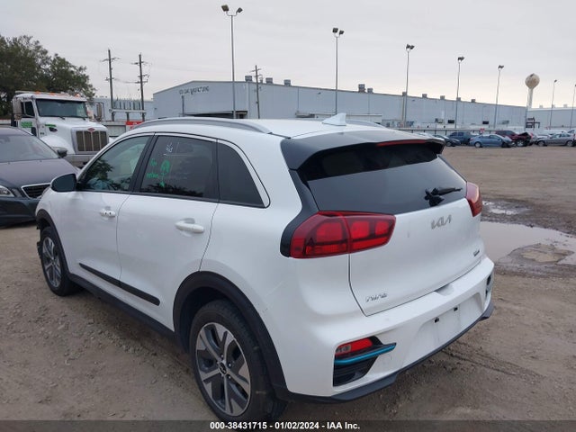 2022 KIA NIRO EV EX VIN: KNDCC3LG8N5117902
