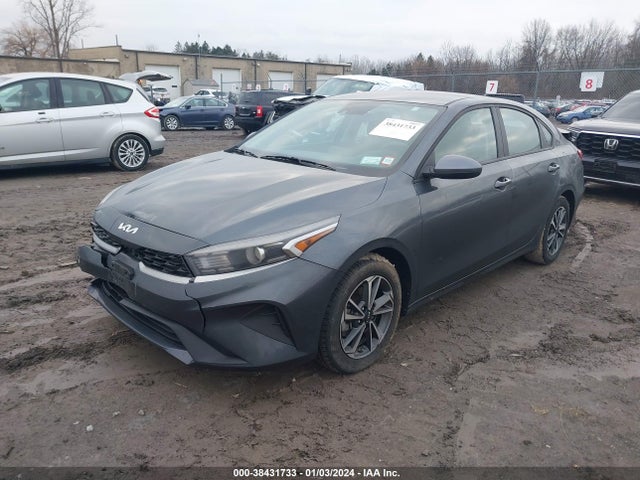 KIA Forte Lxs 2023 3KPF24AD9PE563630 Image 2