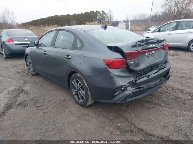KIA Forte Lxs 2023 3KPF24AD9PE563630 Image 3