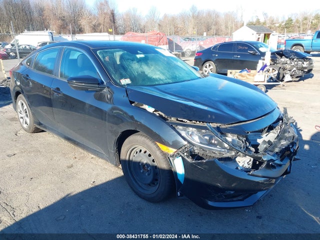 2019 HONDA CIVIC LX VIN: 2HGFC2F63KH579557