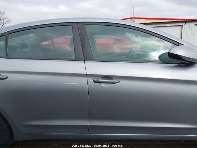 2017 HYUNDAI ELANTRA SE VIN: 5NPD84LF8HH142774