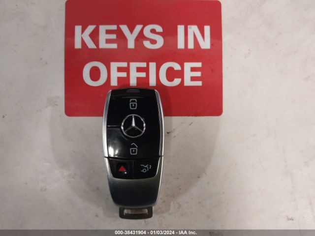 WDDZF4KB1HA108215 Mercedes-Benz E 300 4matic